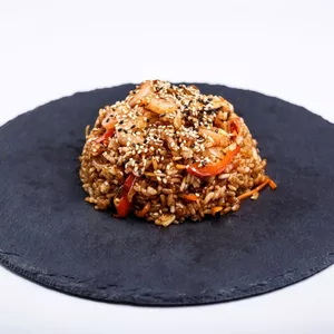 Рис з куркою та овочами